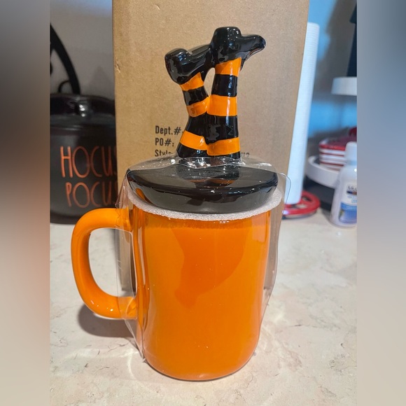 More Boos topper mug by Rae Dunn in original packaging - Picture 2 of 2